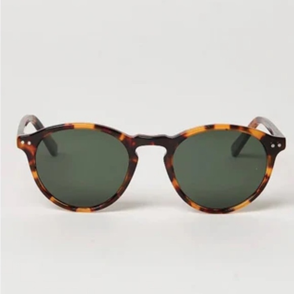 J McLaughlin Bartleby Tortoiseshell Round Women's Sunglasses with Green Lens - Picture 2 of 5